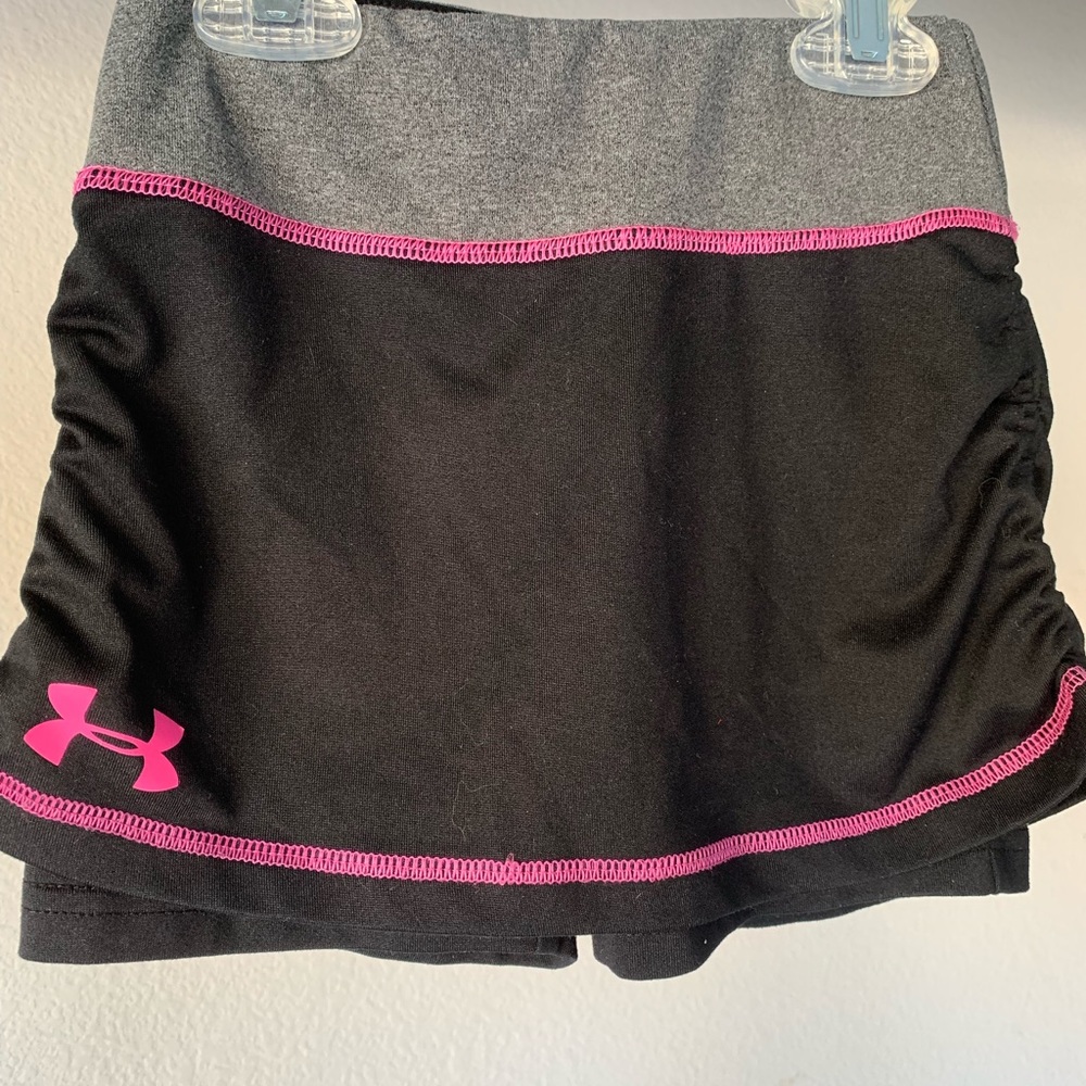 Girls Under Armour skort, Size 6